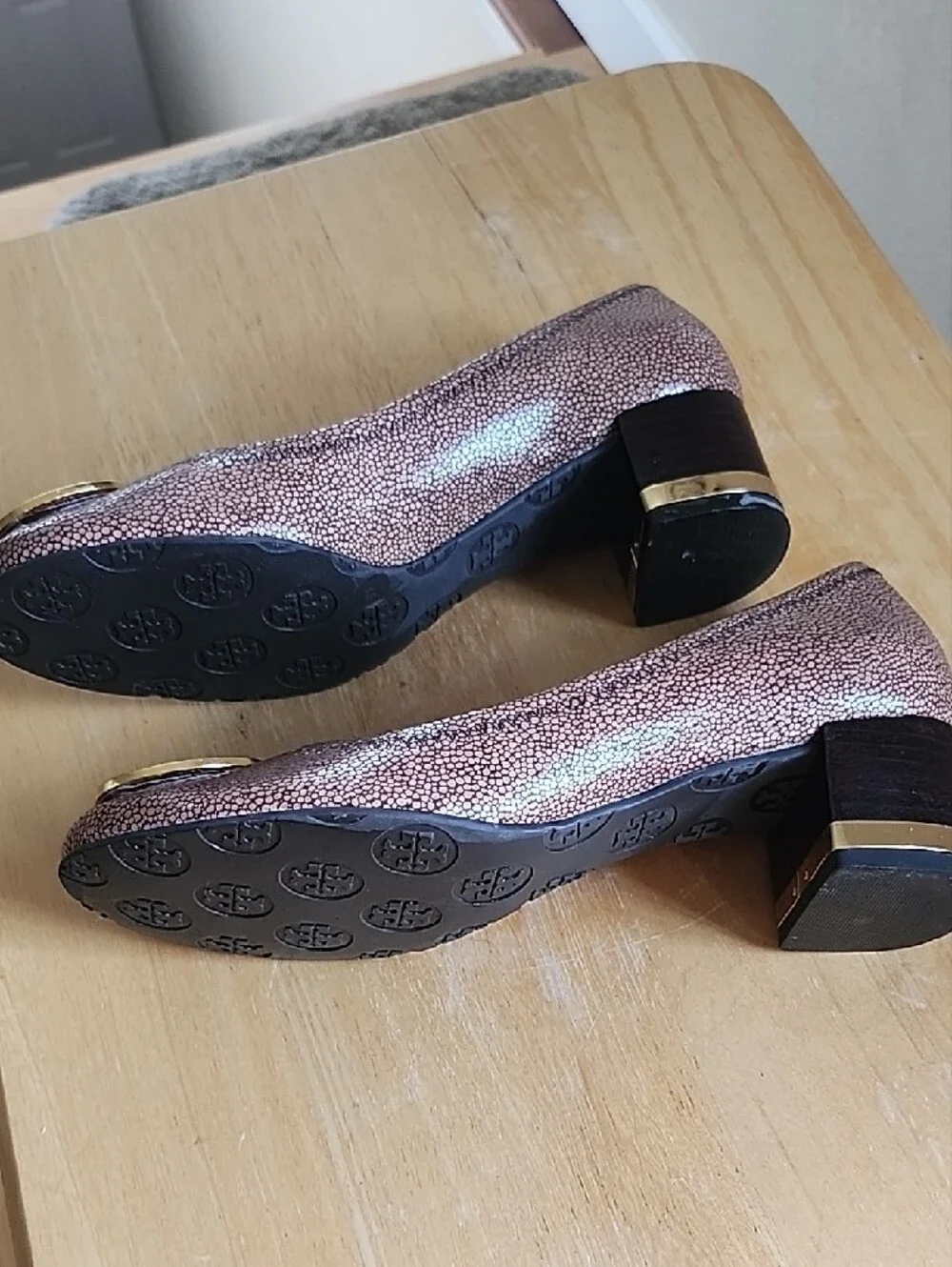 Tory Burch Beige Brown Block Heel Pumps